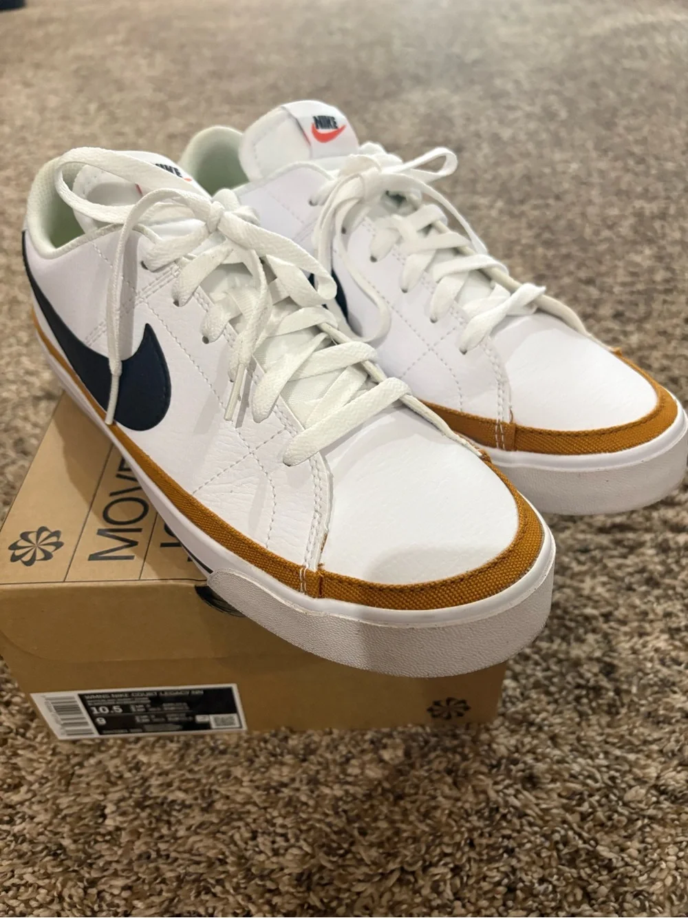 Nike Men’s White Sneakers with Black Swoosh and Brown Trim